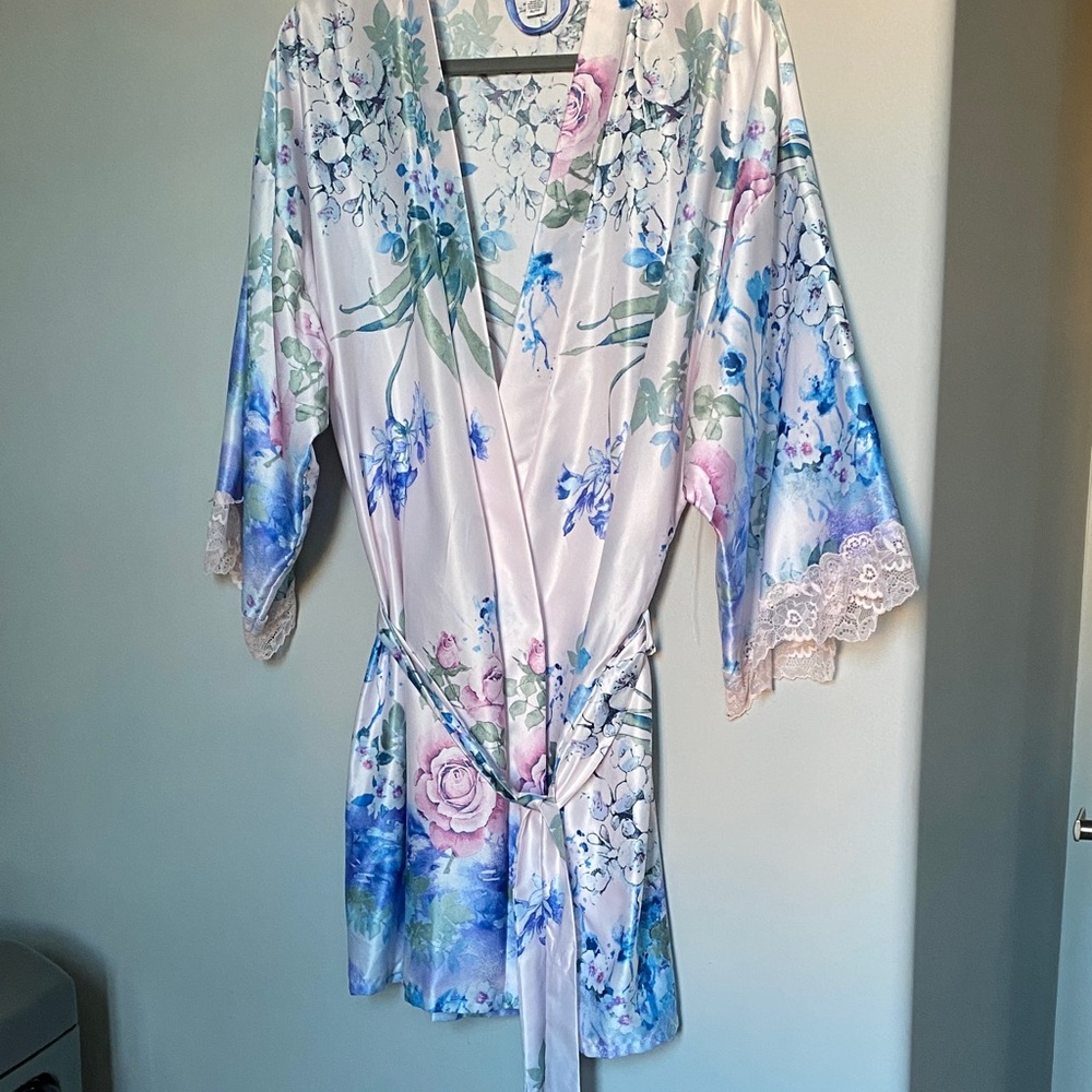 In Bloom by Jonquil short wrap robe in XL